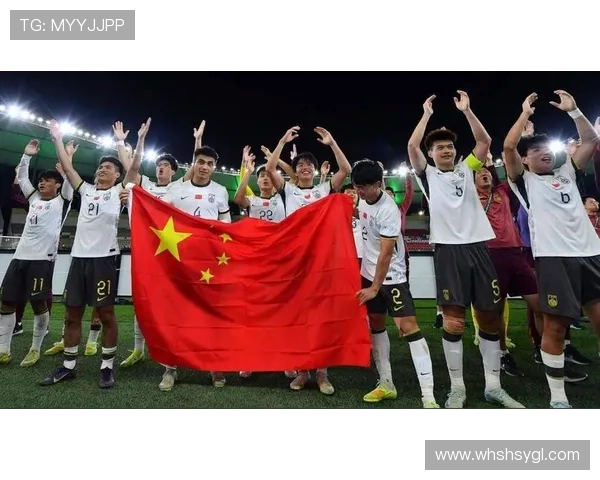 日本国青与中国队激战在即谁能在青春赛场上笑到最后