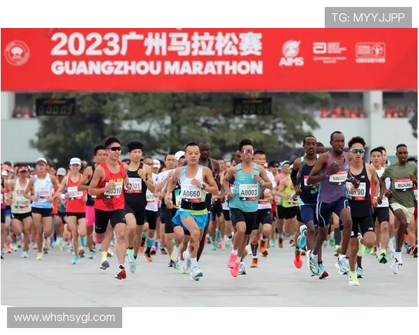 广州城市马拉松精彩点评滑板队实力展现与团队精神的完美结合